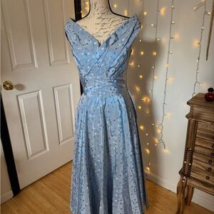 Elegant 1950s swing dress